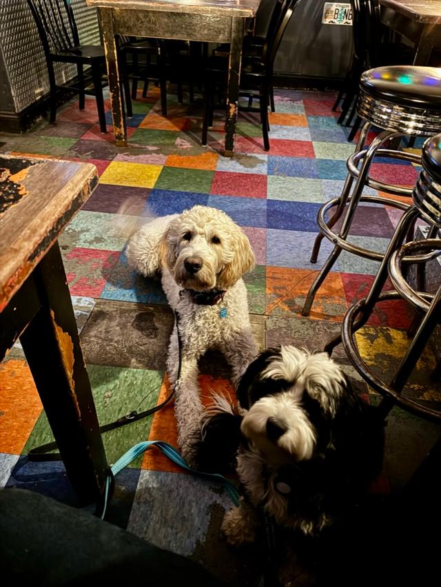 Max and Emmet at Trusty's